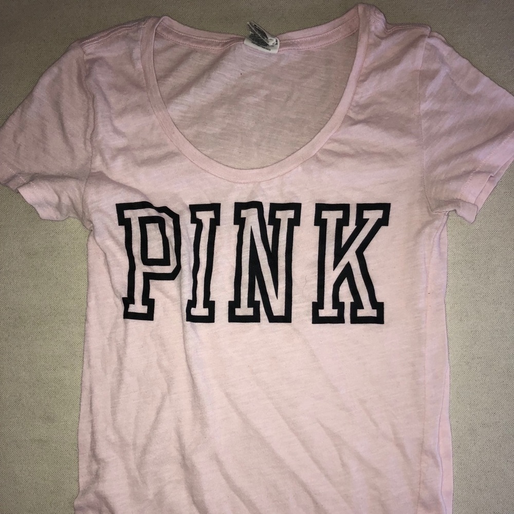 PINK VICTORIA’s SECRET TEE SHIRT
